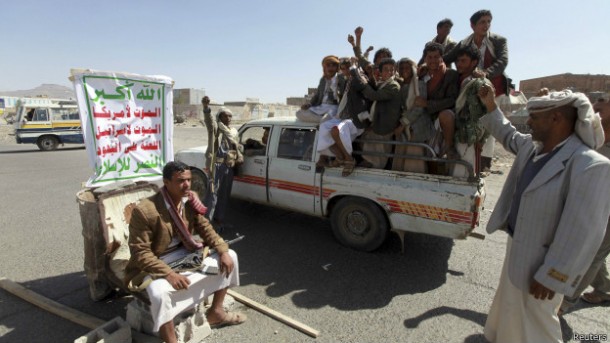 مليشيا الحوثي تدمر مصنع الألبان بالحديدة وتقتل عاملاً