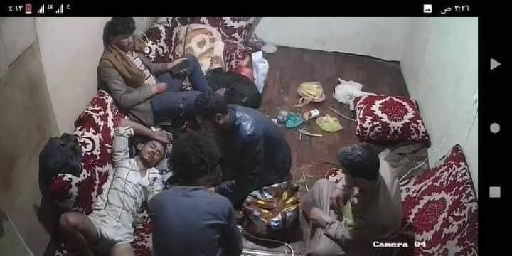 الجريمة المصورة التي هزت صنعاء .. 5 يذبحون عامل و يعذبونه لمدة 6 ساعات(شاهد)