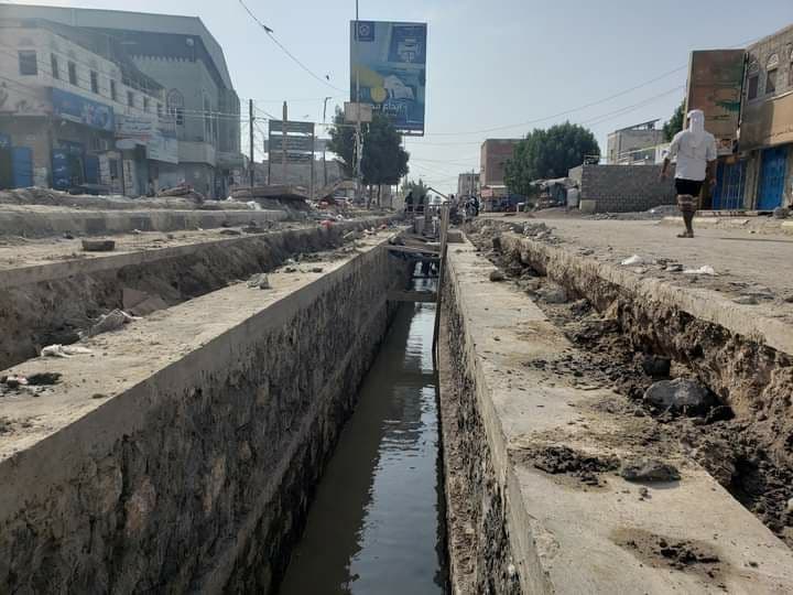 عبّارة قحيم: مشروع النهب للثلاثي الحوثي بالحديدة