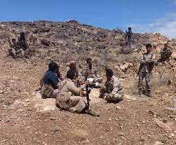 الحوثيون يسيطرون على قيادة محور بيحان دون مقاومة