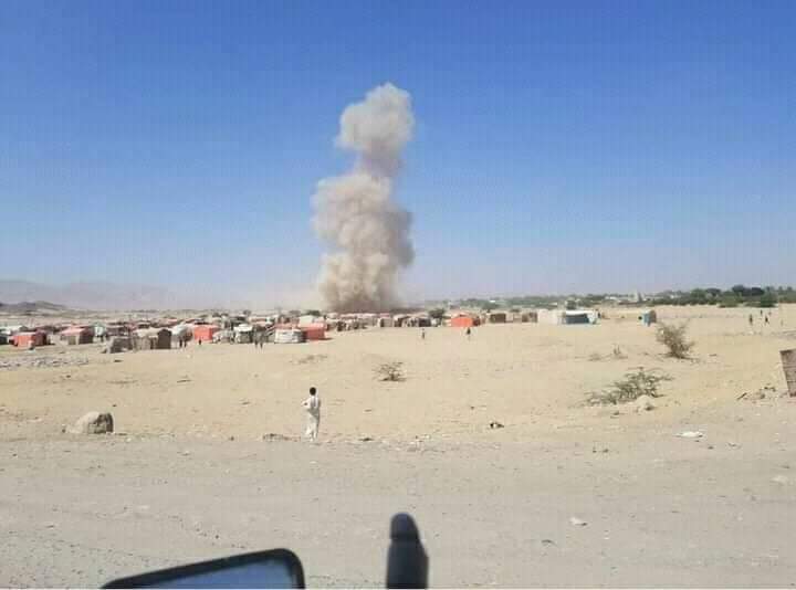 قصف باليستي حوثي يستهدف مخيما للنازحين بمدينة مأرب
