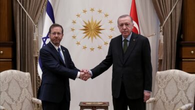 أردوغان يستقبل الرئيس الإسرائيلي في أنقرة