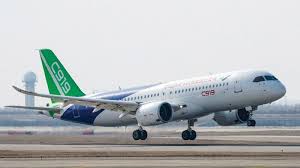 الطائرة C919 الصينية تقترب من كسر احتكار إيرباص وبوينج