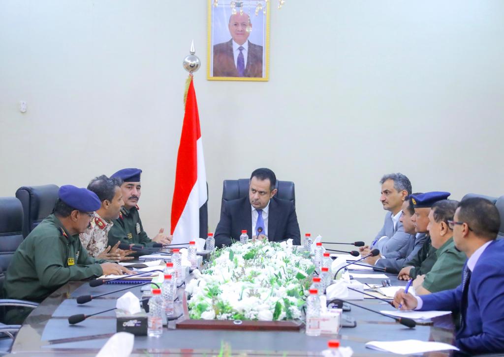 رئيس الوزراء: تخادم حوثي مع التنظيمات الإرهابية لضرب استقرار عدن