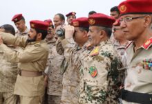 وزير الدفاع يزور تعز لأول مرة منذ بدء الحرب