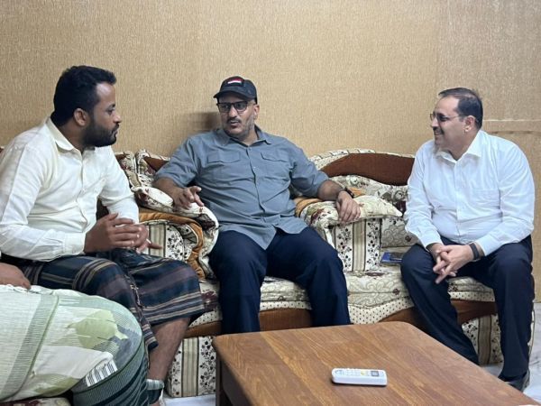 عضو مجلس القيادة الرئاسي طارق صالح يستقبل نجل اللواء محمود الصبيحي