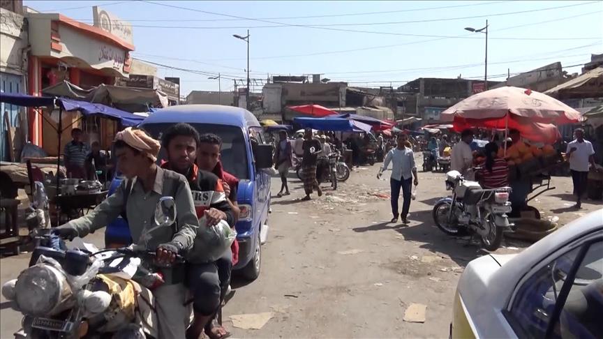مليشيا الحوثي تختطف عددًا من الباعة في أسواق مدينة الحديدة