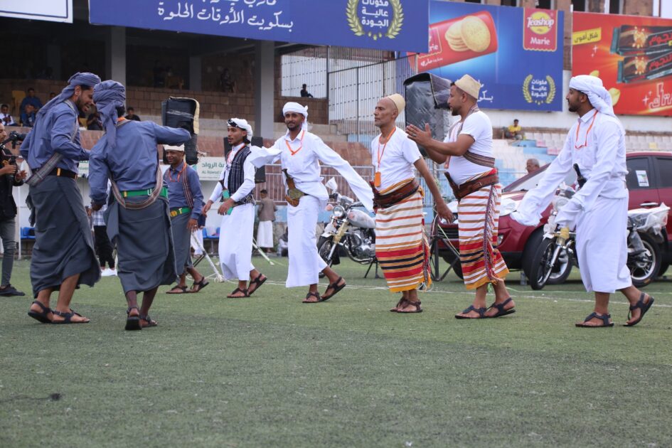 بدعم العميد طارق.. إنطلاق مهرجان تعز العيدي وسط حضور جماهيري كبير