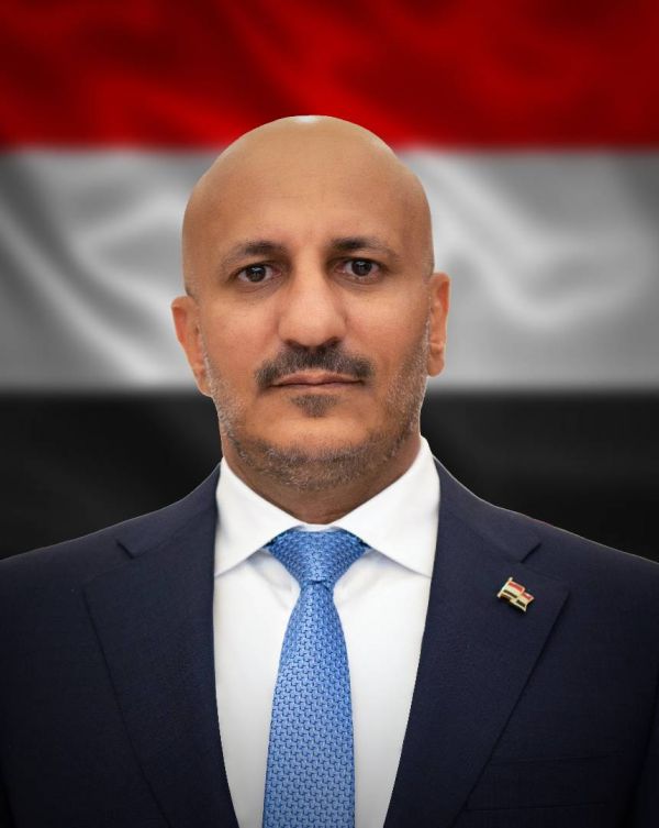 العميد طارق صالح يعزّي الأمير محمد بن سلمان بوفاة الأمير ممدوح