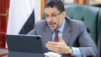 محافظ الحديدة يبحث مع نائب رئيس بعثة الصليب الأحمر تكثيف تدخلاتهم بالمحافظة