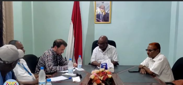 الحديدة.. عليان يبحث مع بعثة "أونمها" التدخلات الإنسانية في الخوخة