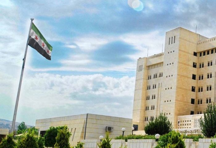 دمشق ترحب بإعلان ترامب من الرياض رفع العقوبات الأمريكية عن سوريا