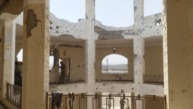 بدعم من طارق صالح.. بدء مشروع ترميم وإعادة تأهيل المجمع الحكومي لمديرية ذو باب المندب