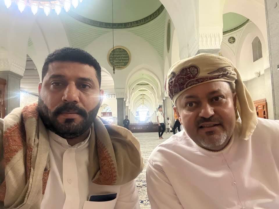 مراد الشراعي ينعي قائد المقاومة التهامية عبد الرحمن حجري "رحيلك كسر ظهور الرجال وزلزل القلوب"
