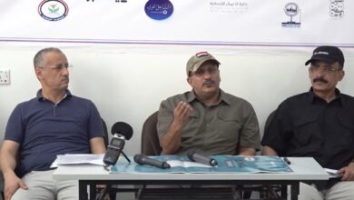 سائقو الشاحنات بالحديدة: نتعرض لسرقة ممنهجة من "هيئة النقل" الحوثية