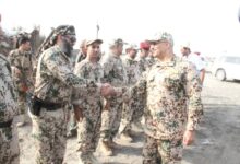 طارق صالح يعايد المرابطين على سواحل البحر الأحمر