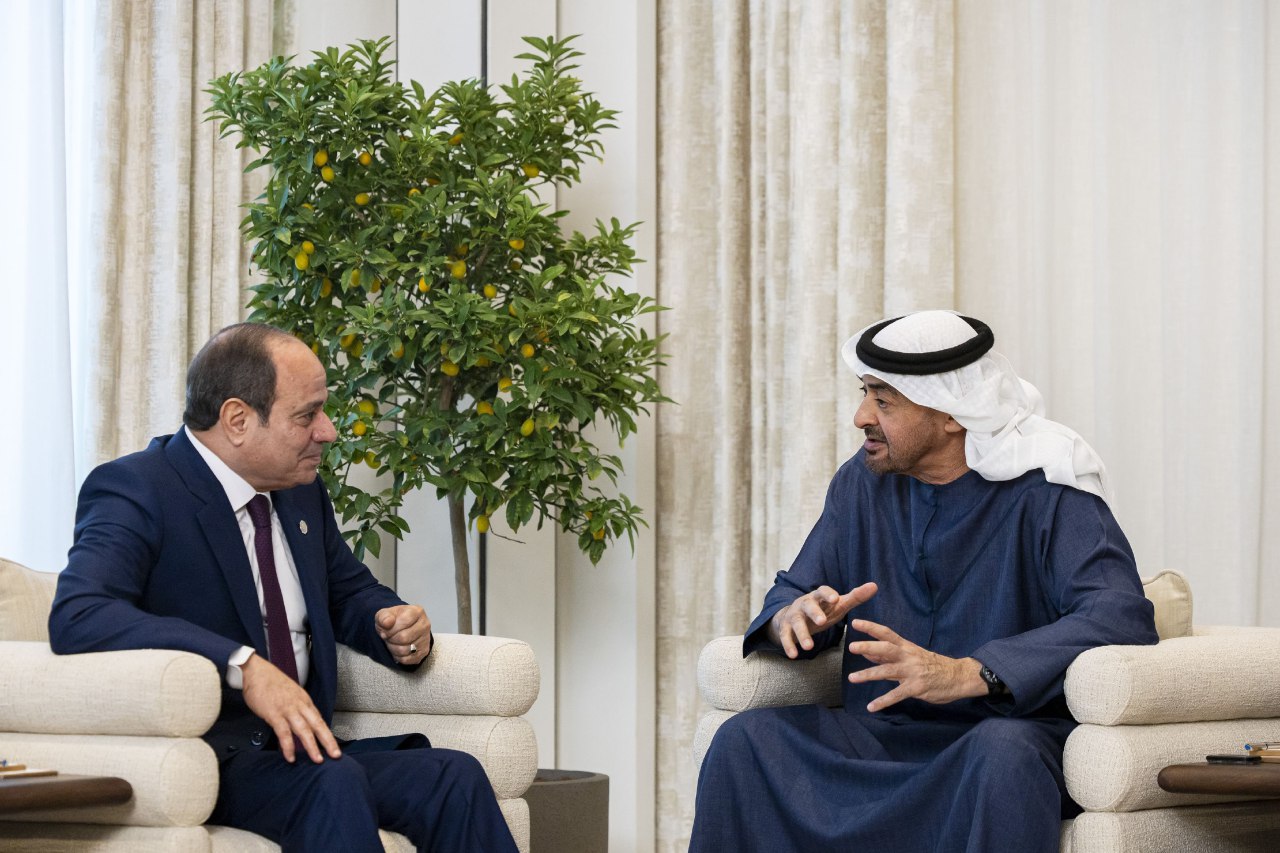 رئيس دولة الامارات والرئيس المصري يبحثان العلاقات الأخوية والتطورات الاقليمية