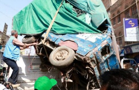 بحجّة تنظيم الأسواق.. الحوثيون يشنون حملة قمعية بصنعاء ويبتزون الباعة بإتاوات شهرية