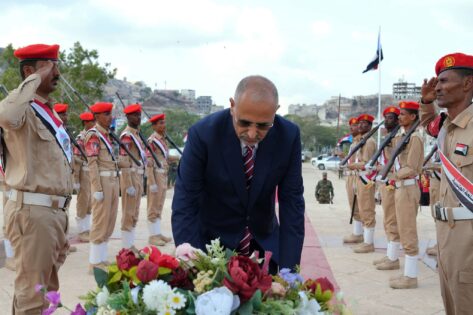 احتفاءً بالعيد الـ30 من نوفمبر.. عرض عسكري للقوات الجنوبية في عدن