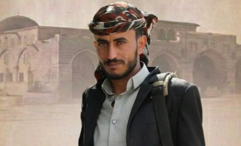 تشييع قيادي حوثي بارز عقب مواجهات مع قبائل قيفة تشييع قيادي حوثي بارز عقب مواجهات مع قبائل قيفة